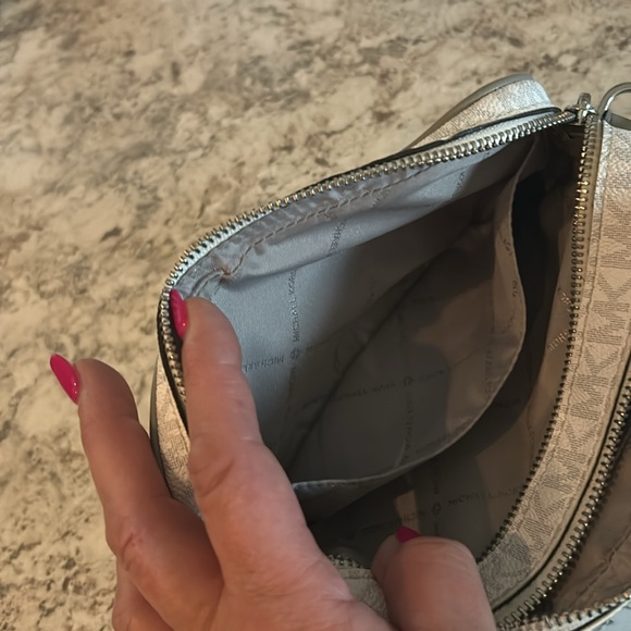 MK Michael Kors Connie Small Camera Bag - Picture 9 of 11